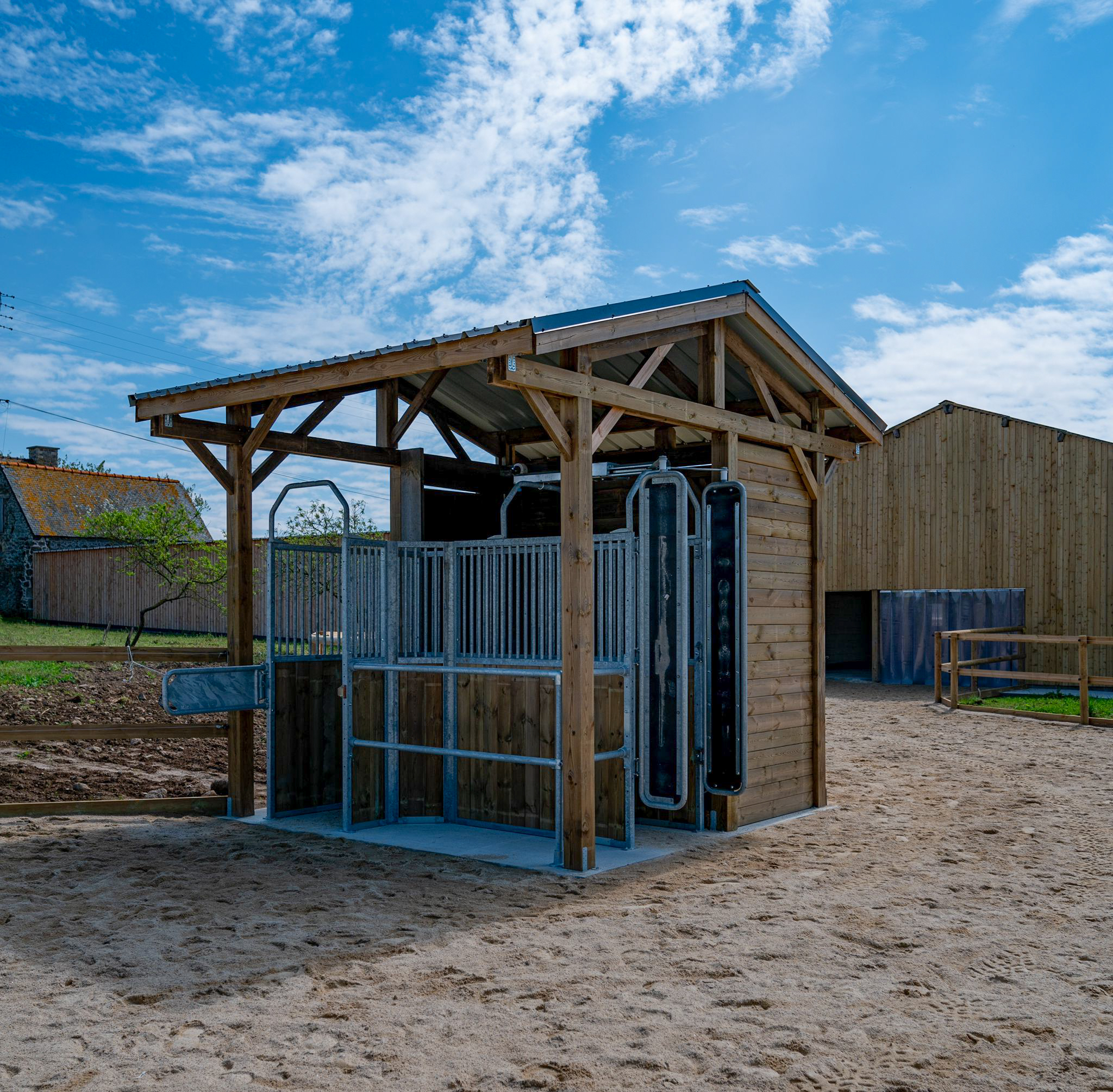 Dortoir avec matelas confort pour les chevaux
